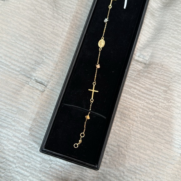 Tri Color Cross bracelet - Picture 4 of 5